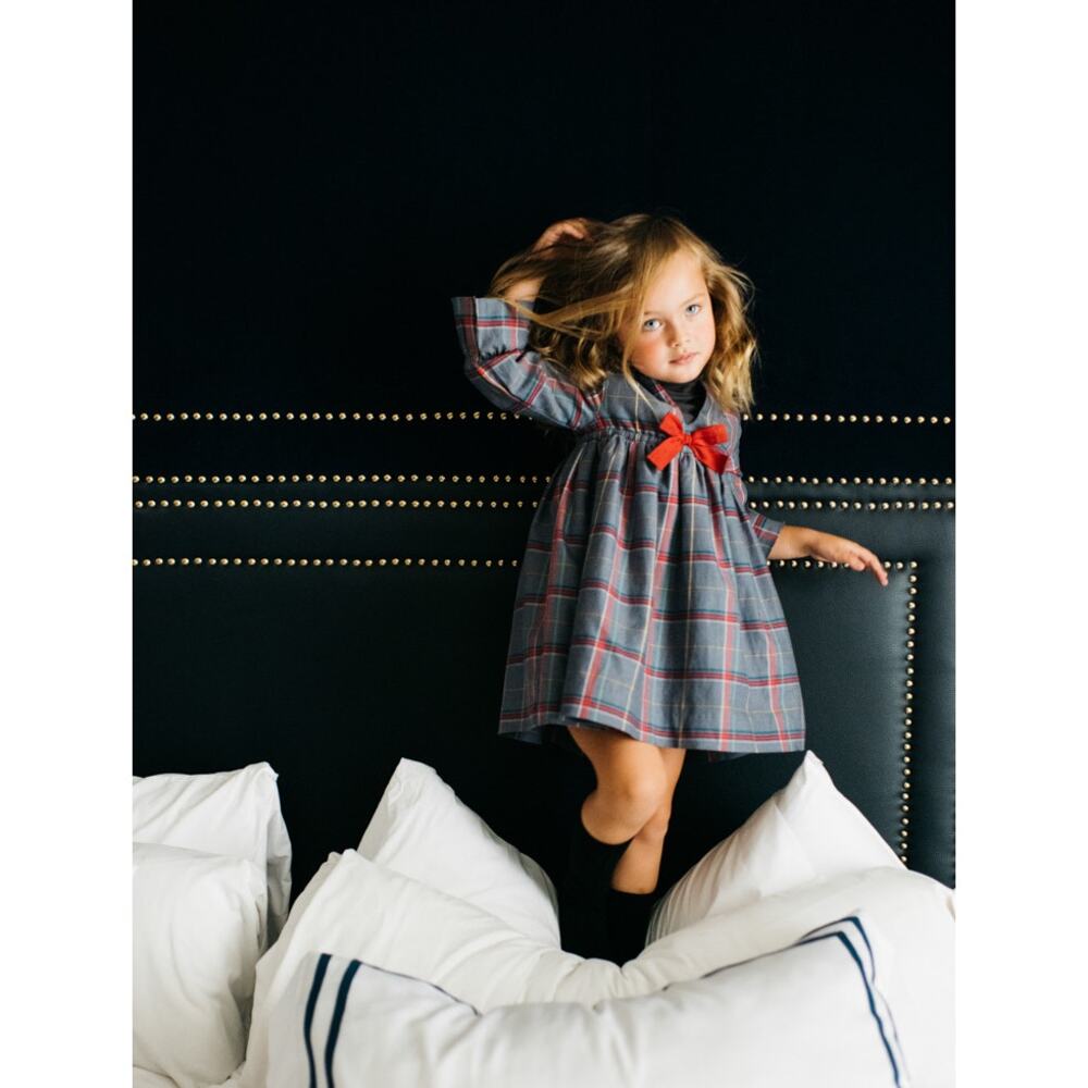 Neck & Neck Girls Grey and Red Plaid Dress with Bow Size 2-3 VGUC